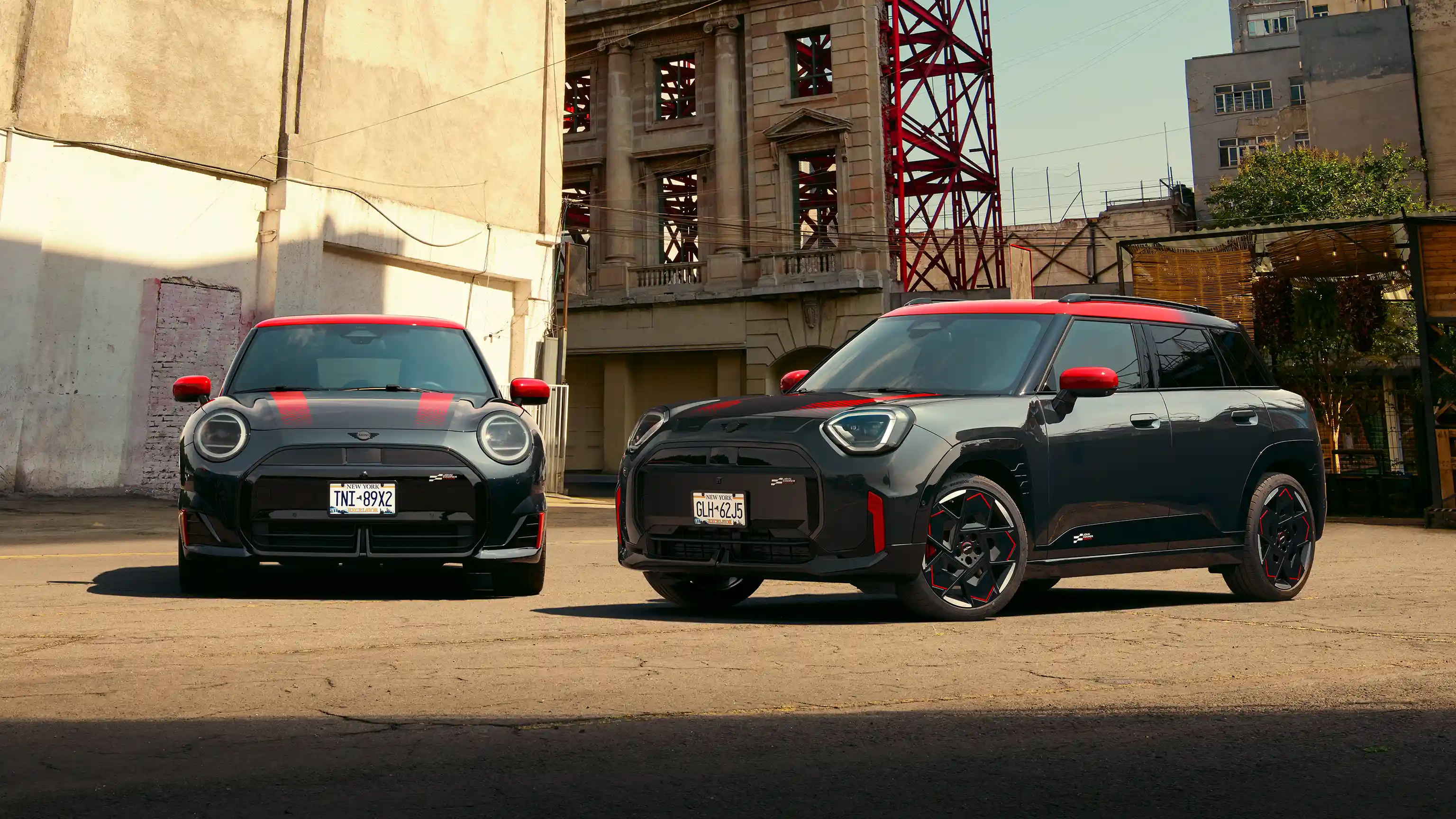 MINI John Cooper Works - Family Shot